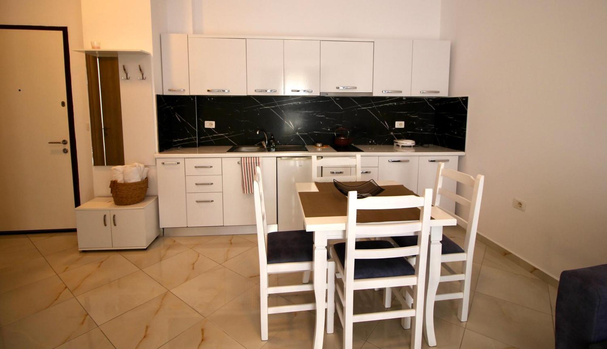 Saranda Apartaments Meta Εξωτερικό φωτογραφία