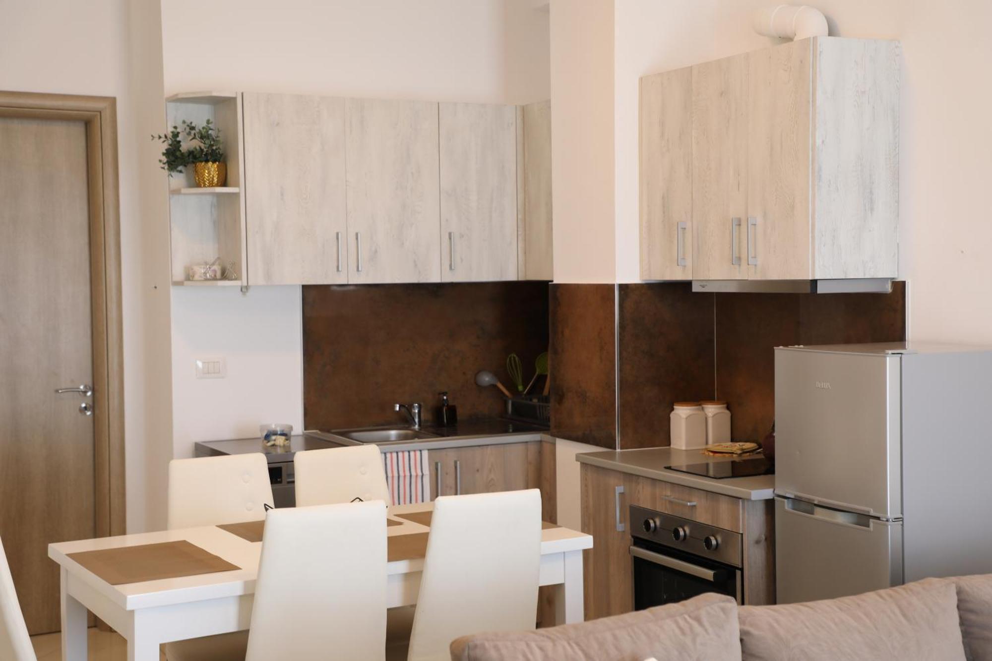 Saranda Apartaments Meta Εξωτερικό φωτογραφία